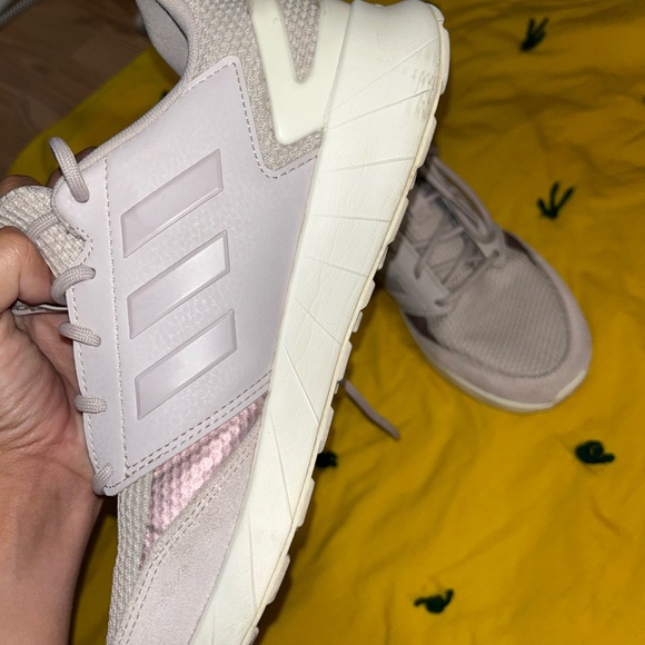 Lightly used adidas - Picture 3 of 6